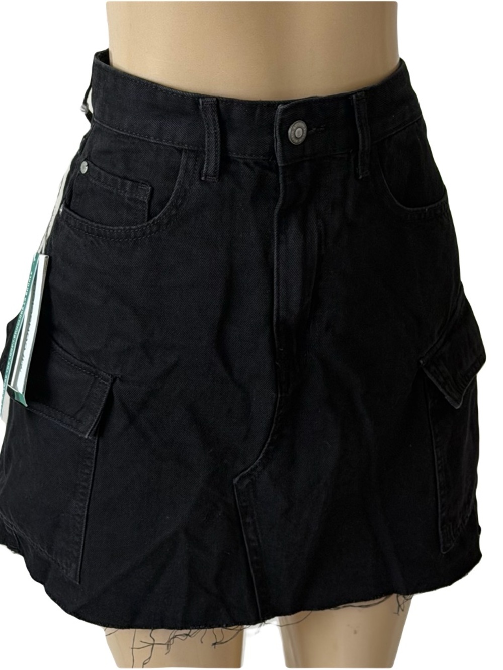 NWT H&M Conscious black frayed hem cargo skirt 8